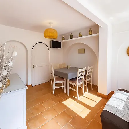 Reve D'azur De La Nartelle, Mazet 35m2, Parking, Piscine Partagee, Terrasse Bbq & Draps Inclus Casa vacanze Sainte-Maxime