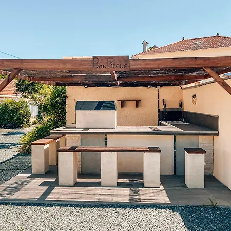 Reve D'azur, Mazet En Bord De Mer, Parking, Piscine Partagee, Terrasse Bbq & Draps Inclus La Nartelle, 1 Salon, 1 Chambre, 1 Cuisine , 1 Sdb