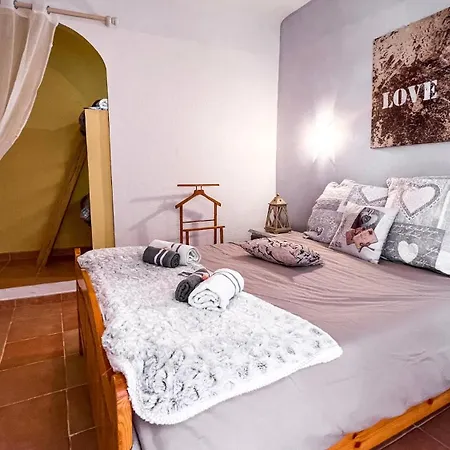Reve D'azur, Mazet En Bord De Mer, Parking, Piscine Partagee, Terrasse Bbq & Draps Inclus La Nartelle, 1 Salon, 1 Chambre, 1 Cuisine , 1 Sdb