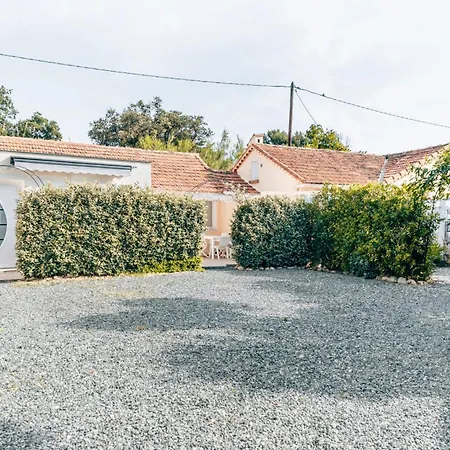 Reve D'azur, Mazet En Bord De Mer, Parking, Piscine Partagee, Terrasse Bbq & Draps Inclus La Nartelle, 1 Salon, 1 Chambre, 1 Cuisine , 1 Sdb Sainte-Maxime