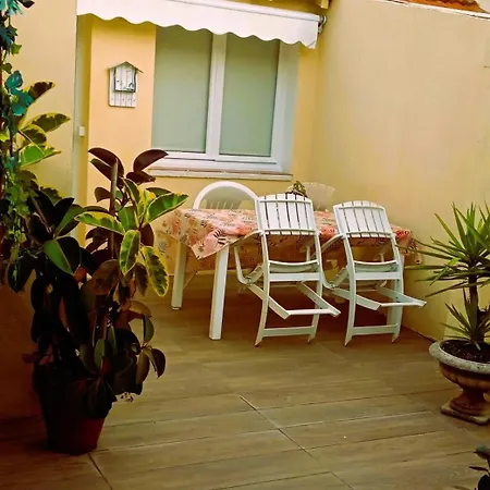 Holiday home Reve D'azur, Mazet En Bord De Mer, Parking, Piscine Partagee, Terrasse Bbq & Draps Inclus La Nartelle, 1 Salon, 1 Chambre, 1 Cuisine , 1 Sdb *