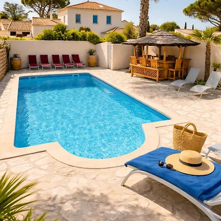 Mazet bord de mer Piscine partagée - Parking - BBQ - Draps inclus Vakantiehuis Sainte-Maxime